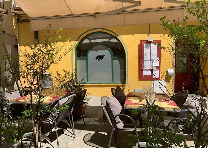 Hotel barato: Hostal Del Ripolles